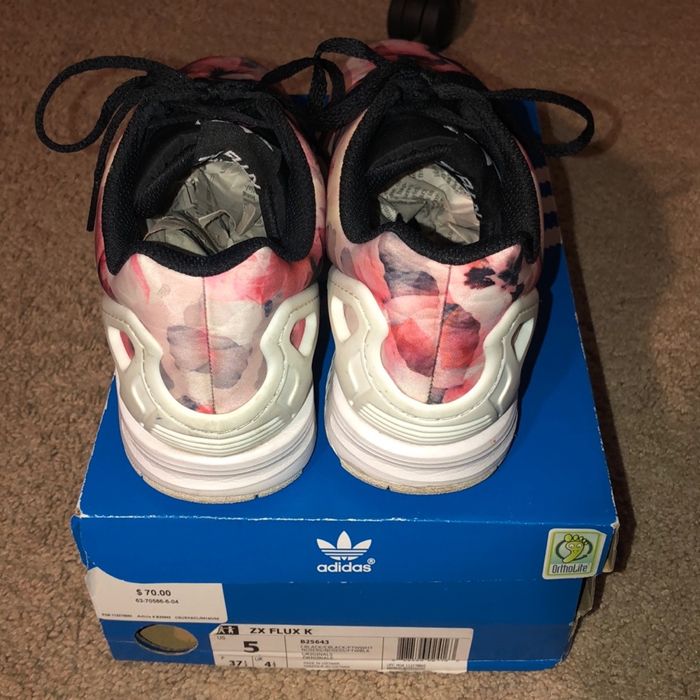 ZX Flux Adidas Sneaker - Picture 3 of 5